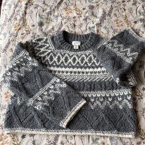 H&M Gray and White Patterned Sweater